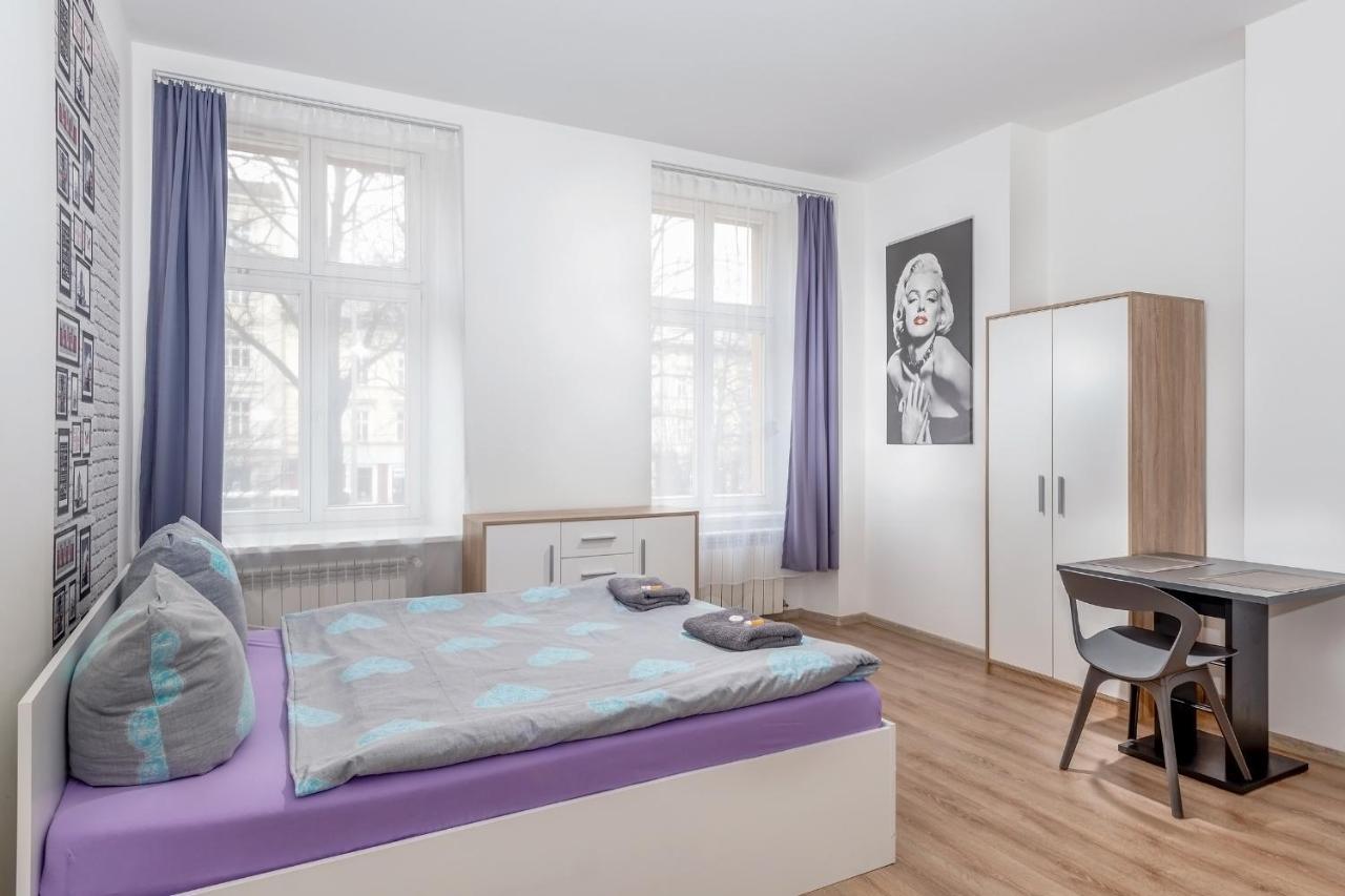 70S Guest Room Krakow Ngoại thất bức ảnh