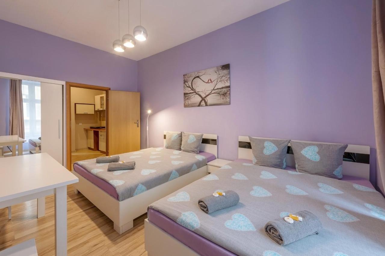 70S Guest Room Krakow Ngoại thất bức ảnh