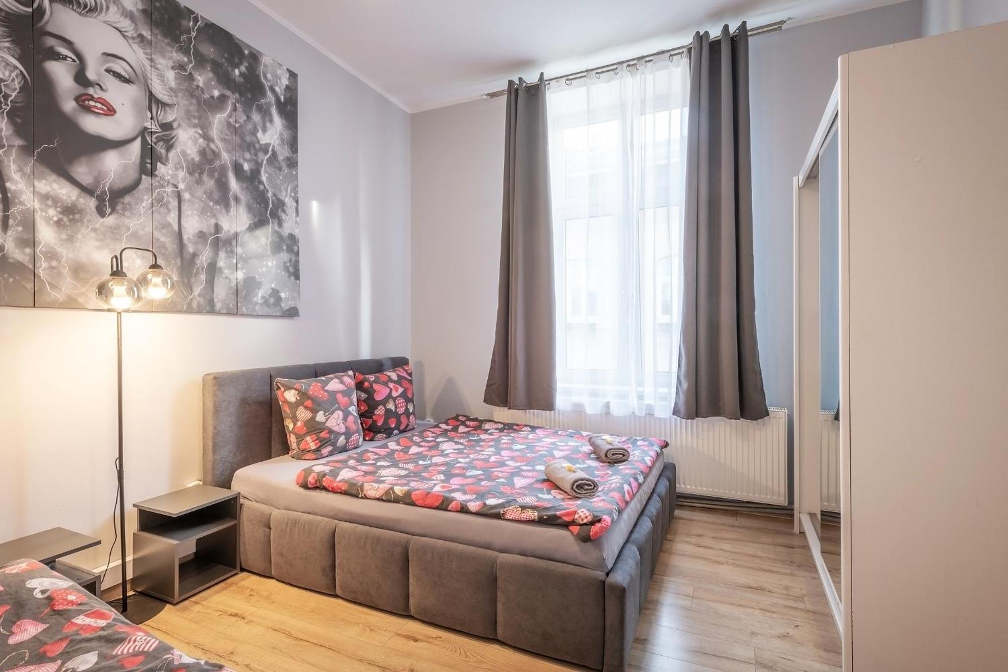 70S Guest Room Krakow Ngoại thất bức ảnh