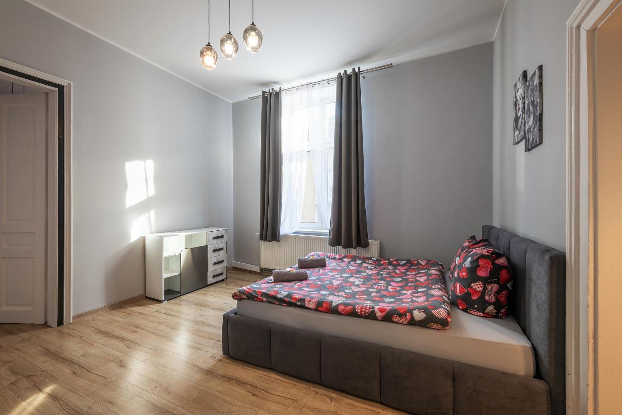 70S Guest Room Krakow Ngoại thất bức ảnh
