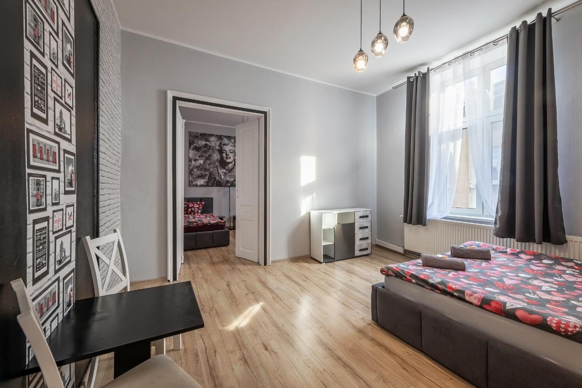 70S Guest Room Krakow Ngoại thất bức ảnh