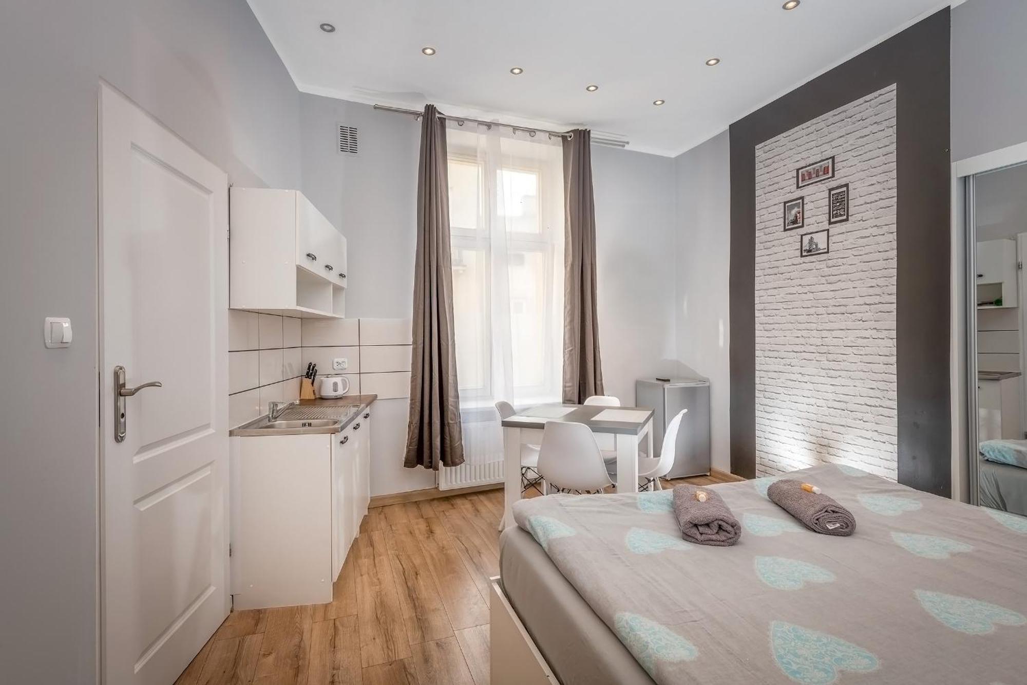 70S Guest Room Krakow Ngoại thất bức ảnh